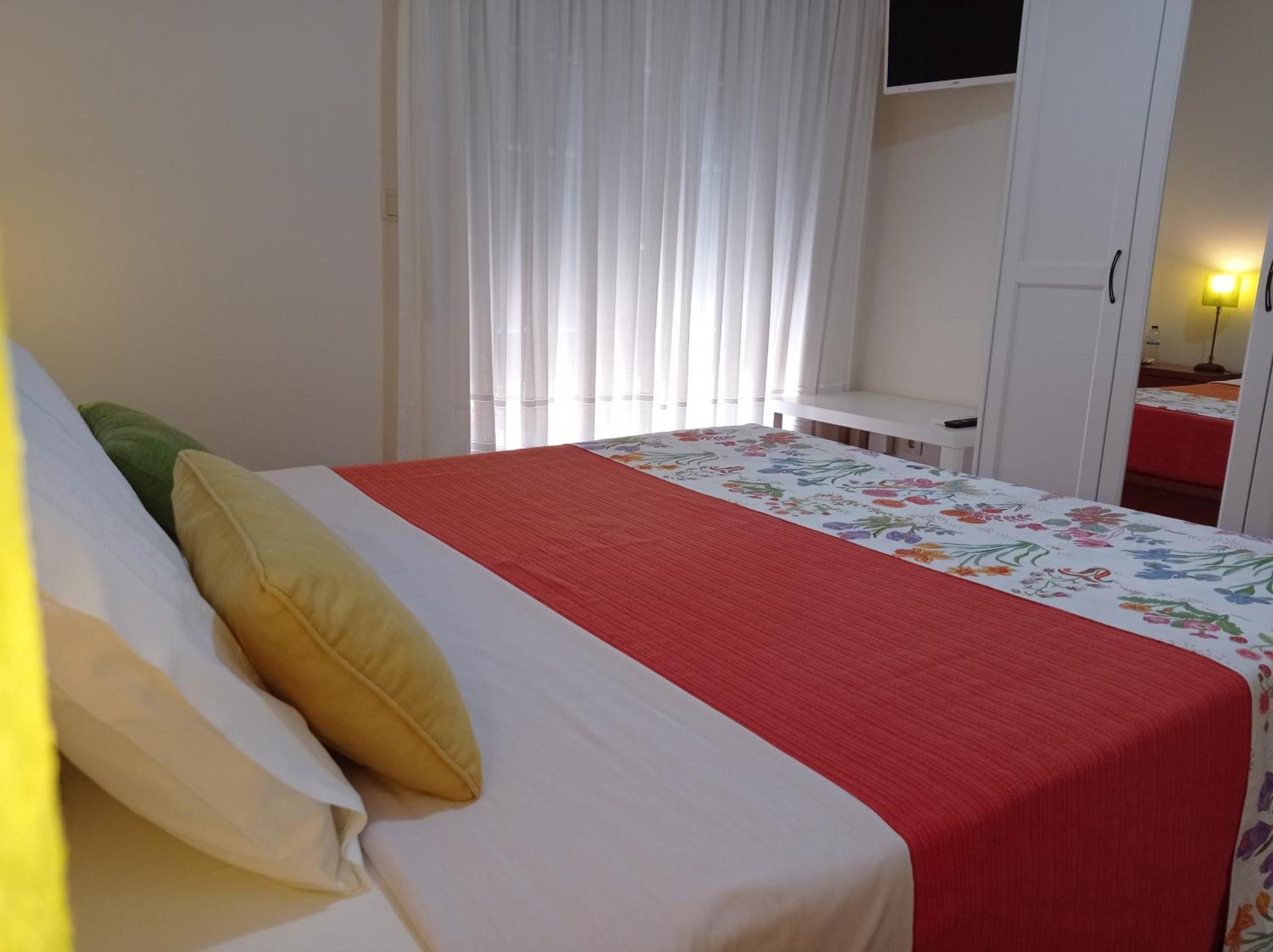 A Casa Da Ti Laura - Al Hotel Aveiro Phòng bức ảnh