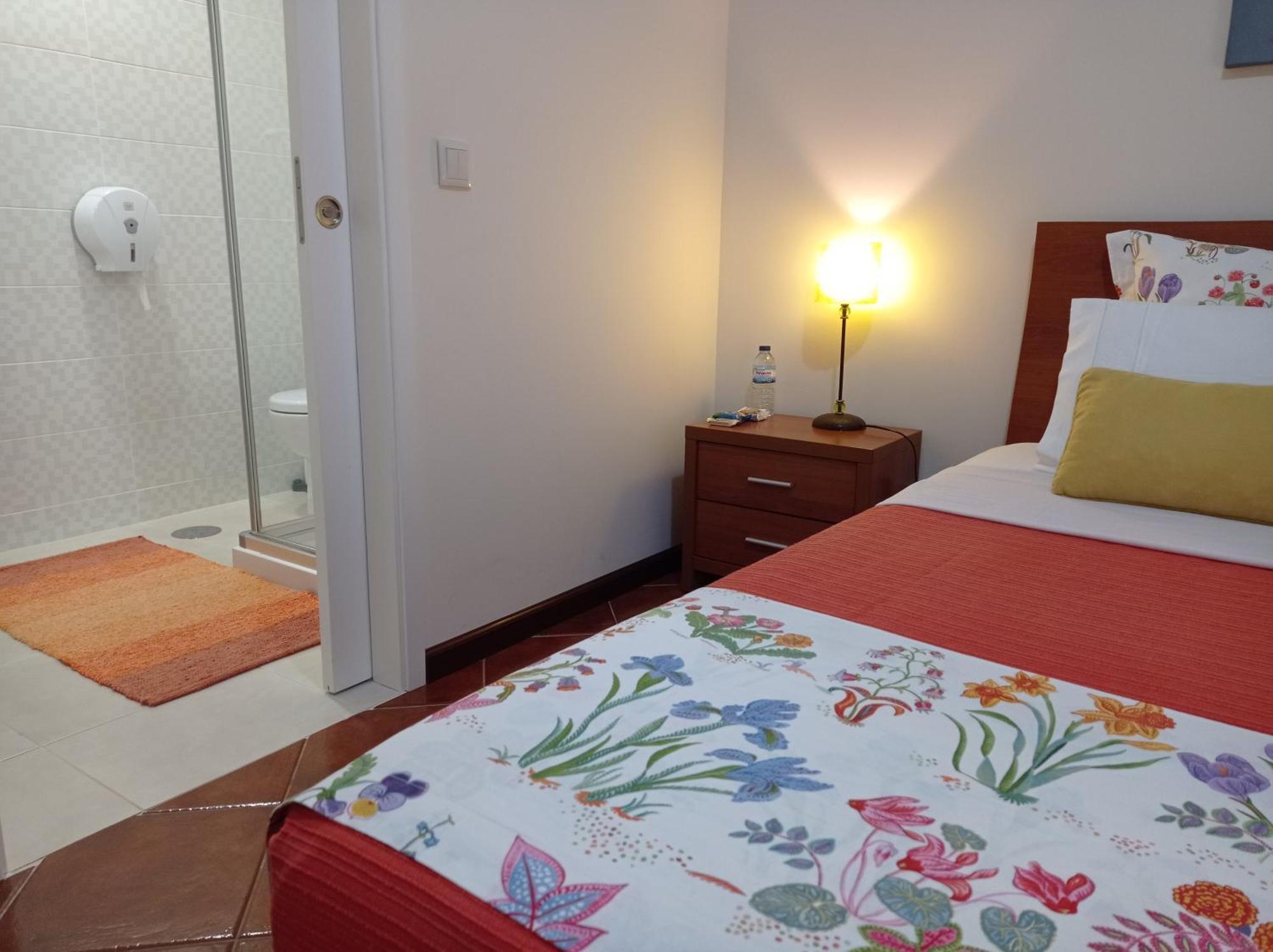 A Casa Da Ti Laura - Al Hotel Aveiro Phòng bức ảnh
